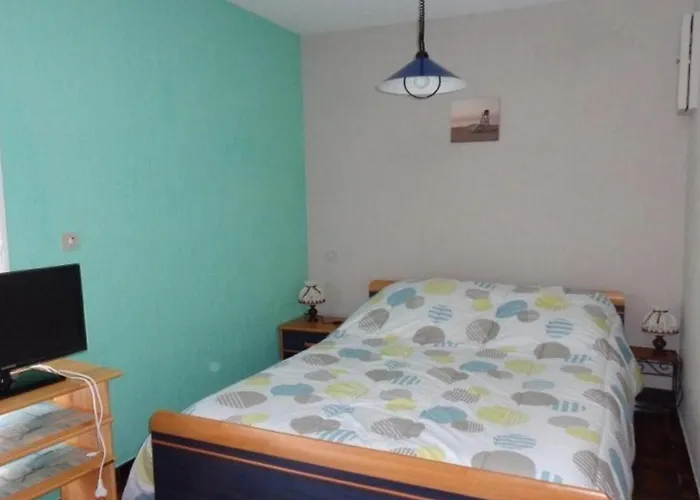 Apartman Avec Loggia Vitree Et Parking A 400m Du Centre - Animaux Bienvenus - Fr-1-703-75 *